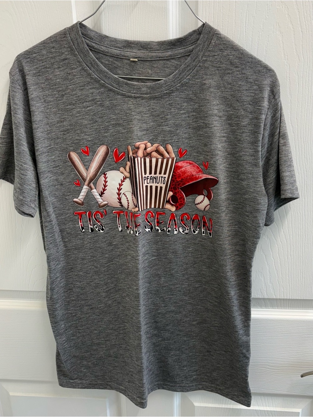Baseball “Tis’ The Season” Graphic Tee Gray Short Sleeve T-Shirt Women’s Medium